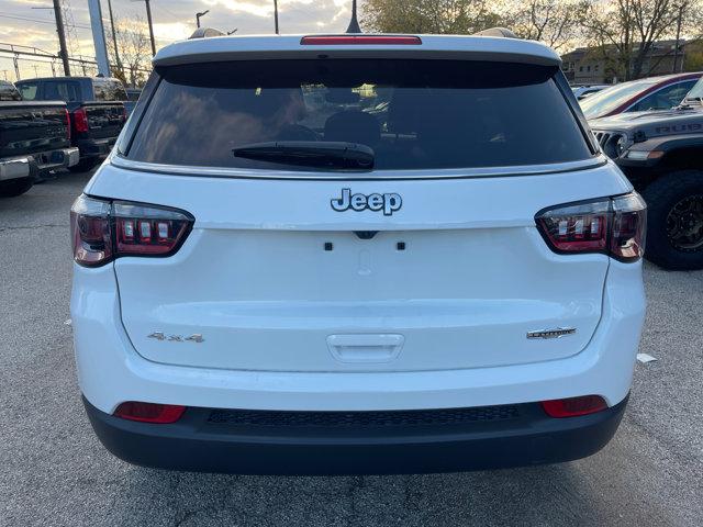 new 2025 Jeep Compass car, priced at $30,100