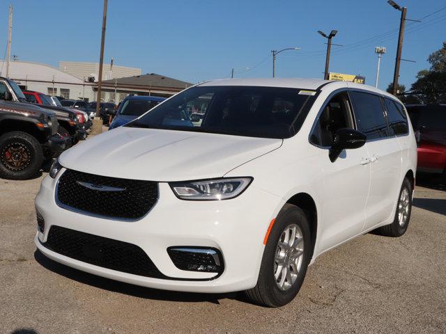 new 2025 Chrysler Pacifica car, priced at $40,000