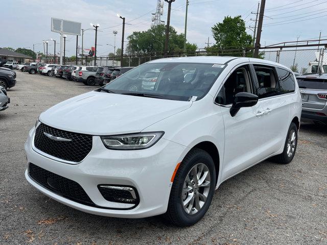 new 2024 Chrysler Pacifica car