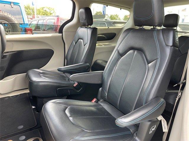 used 2021 Chrysler Pacifica car, priced at $22,400