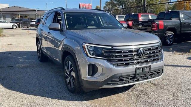 used 2024 Volkswagen Atlas car, priced at $28,000