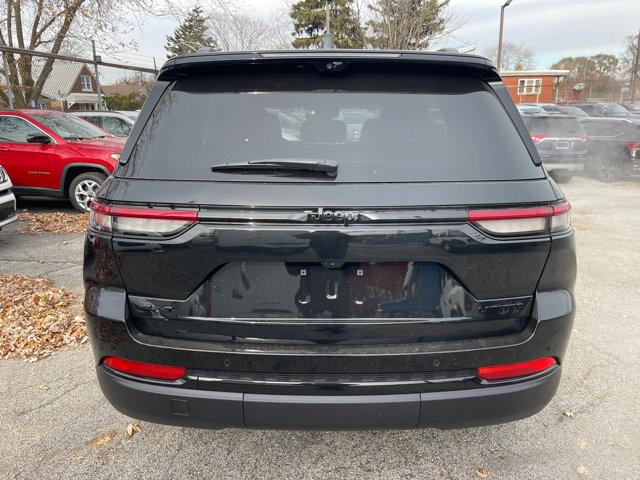 new 2025 Jeep Grand Cherokee car, priced at $50,500