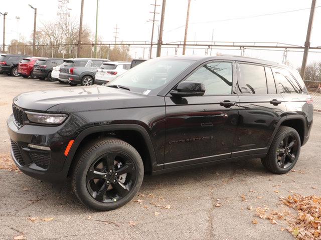 new 2025 Jeep Grand Cherokee car, priced at $50,500