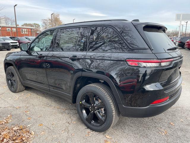 new 2025 Jeep Grand Cherokee car, priced at $50,500