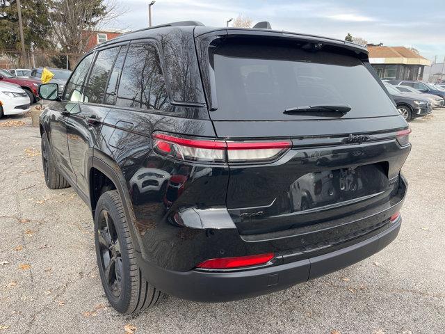 new 2025 Jeep Grand Cherokee car, priced at $50,500