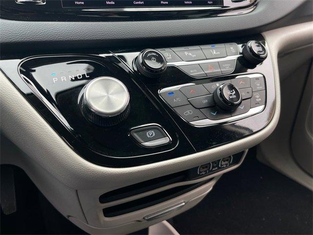 used 2023 Chrysler Pacifica car, priced at $23,995