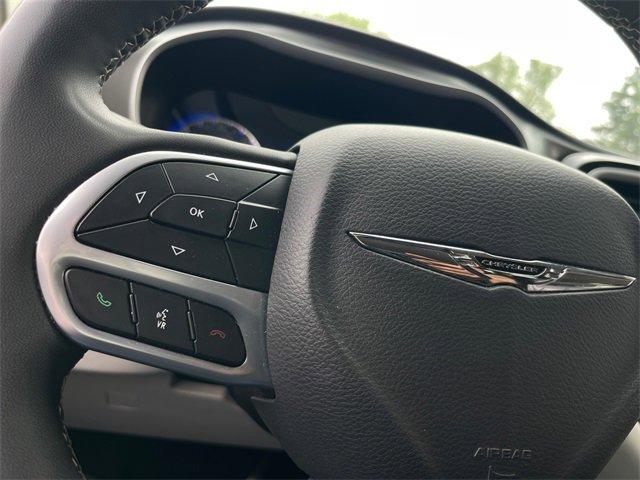 used 2023 Chrysler Pacifica car, priced at $23,995