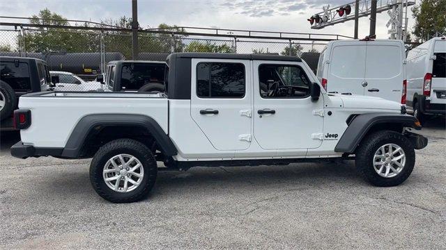 used 2023 Jeep Gladiator car, priced at $30,000