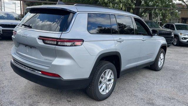 new 2024 Jeep Grand Cherokee L car, priced at $39,000