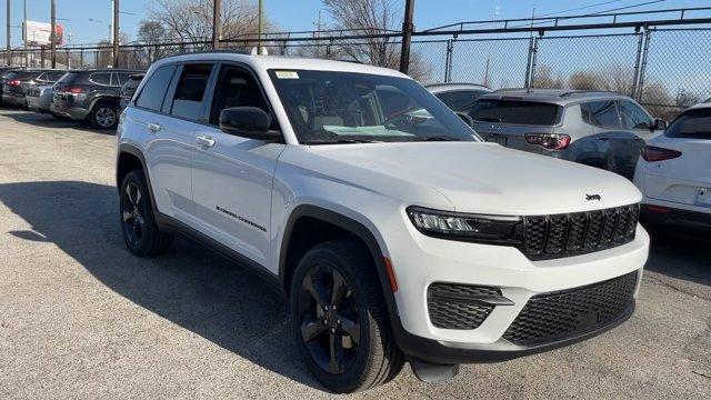 new 2024 Jeep Grand Cherokee car, priced at $48,580