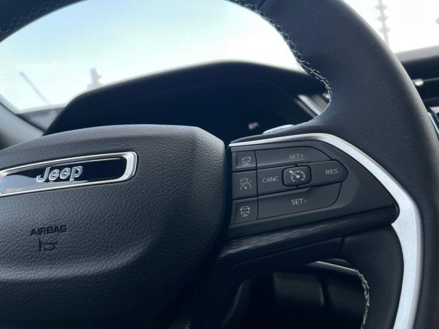 new 2025 Jeep Grand Cherokee L car, priced at $40,000