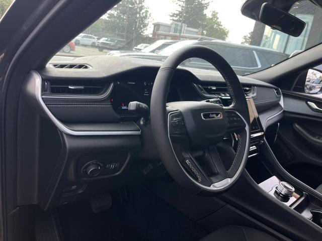 new 2025 Jeep Grand Cherokee L car, priced at $40,000