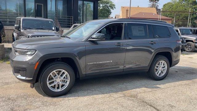 new 2025 Jeep Grand Cherokee L car, priced at $40,000