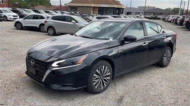 used 2023 Nissan Altima car, priced at $24,225
