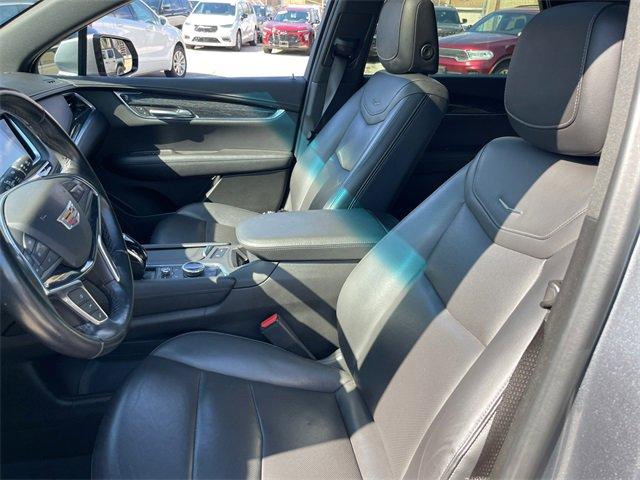 used 2022 Cadillac XT5 car, priced at $25,500