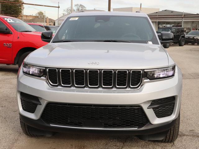 new 2025 Jeep Grand Cherokee car, priced at $37,500