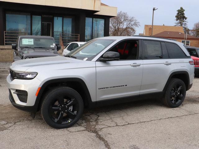 new 2025 Jeep Grand Cherokee car, priced at $42,500