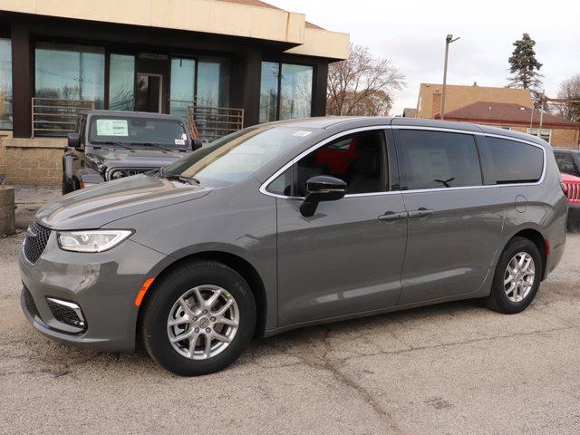 new 2025 Chrysler Pacifica car, priced at $41,000