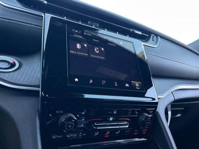 new 2025 Jeep Grand Cherokee car, priced at $43,850