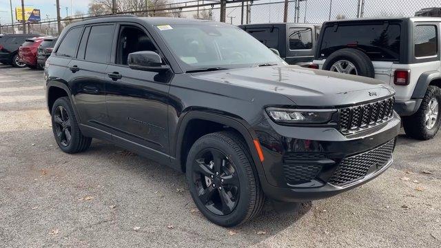 new 2025 Jeep Grand Cherokee car