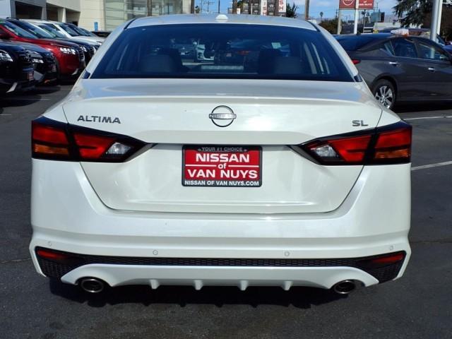 new 2025 Nissan Altima car, priced at $34,087
