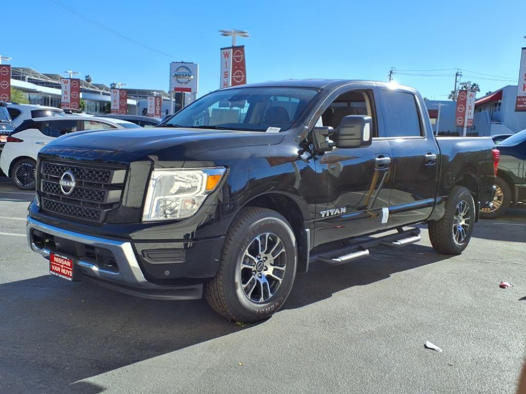 new 2024 Nissan Titan car, priced at $51,495