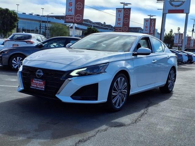 new 2025 Nissan Altima car, priced at $34,087