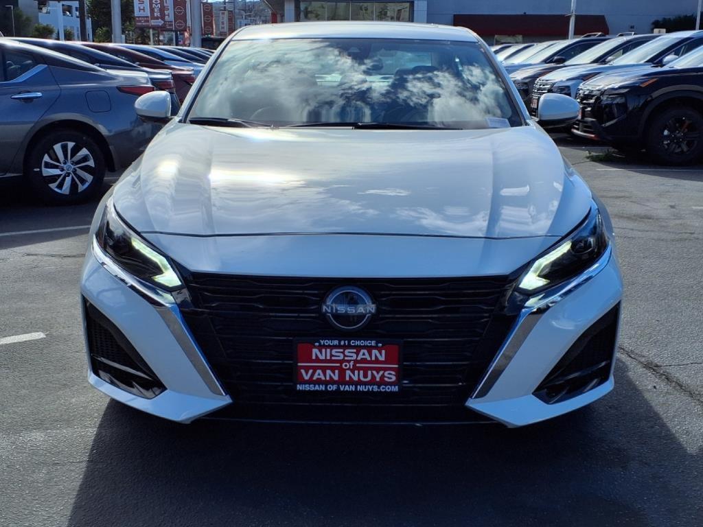 new 2025 Nissan Altima car, priced at $34,087
