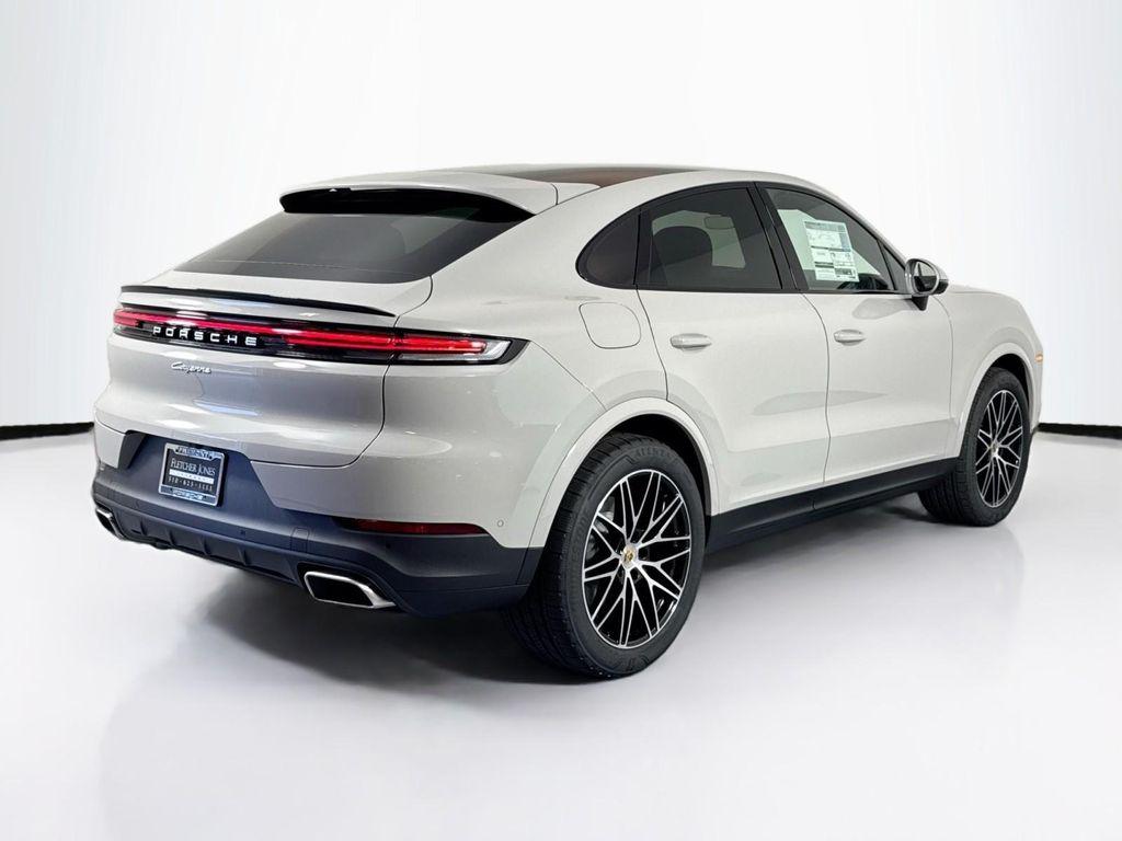 new 2025 Porsche Cayenne car, priced at $105,285