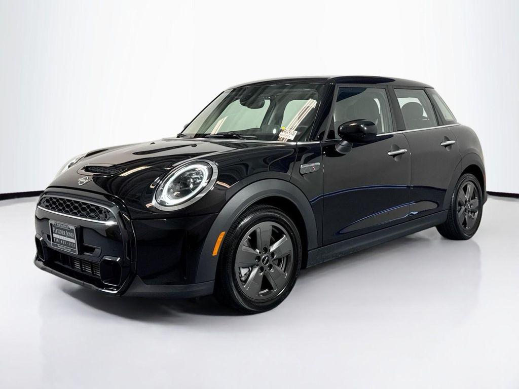 used 2022 MINI Hardtop car, priced at $20,981