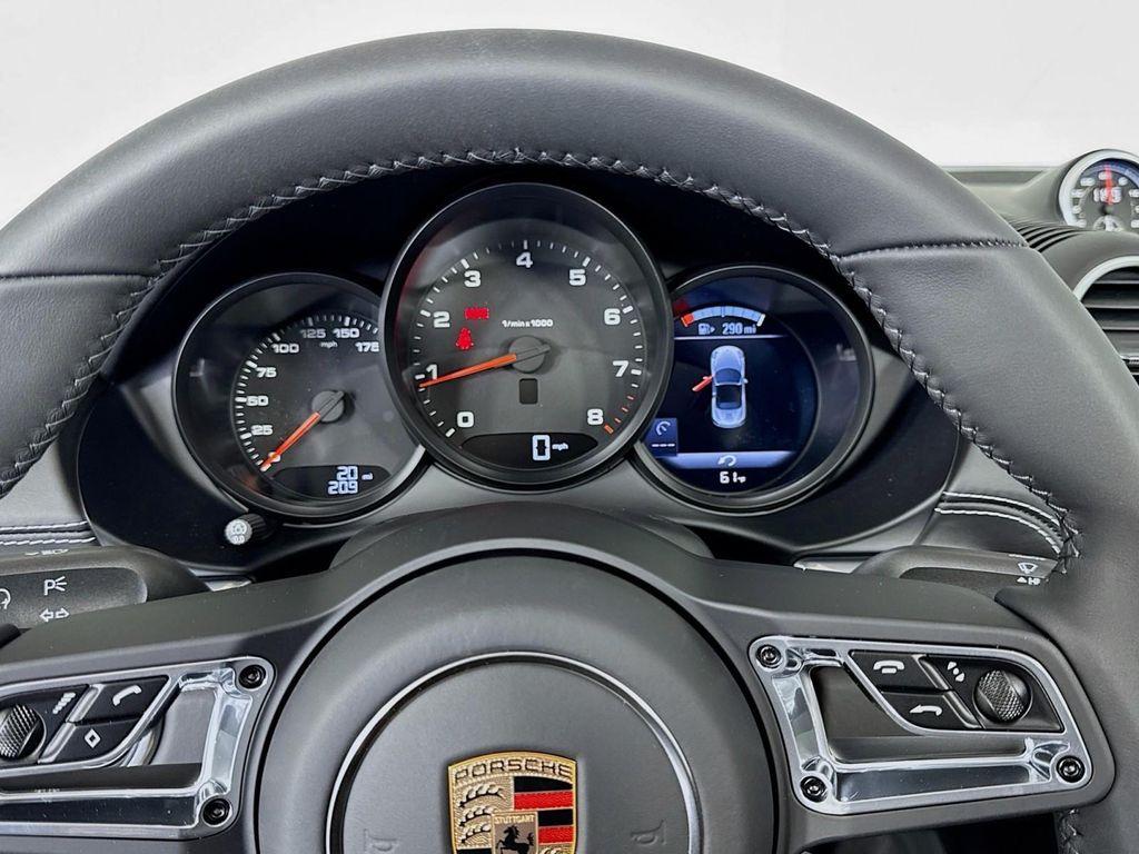 new 2025 Porsche 718 Boxster car, priced at $98,585