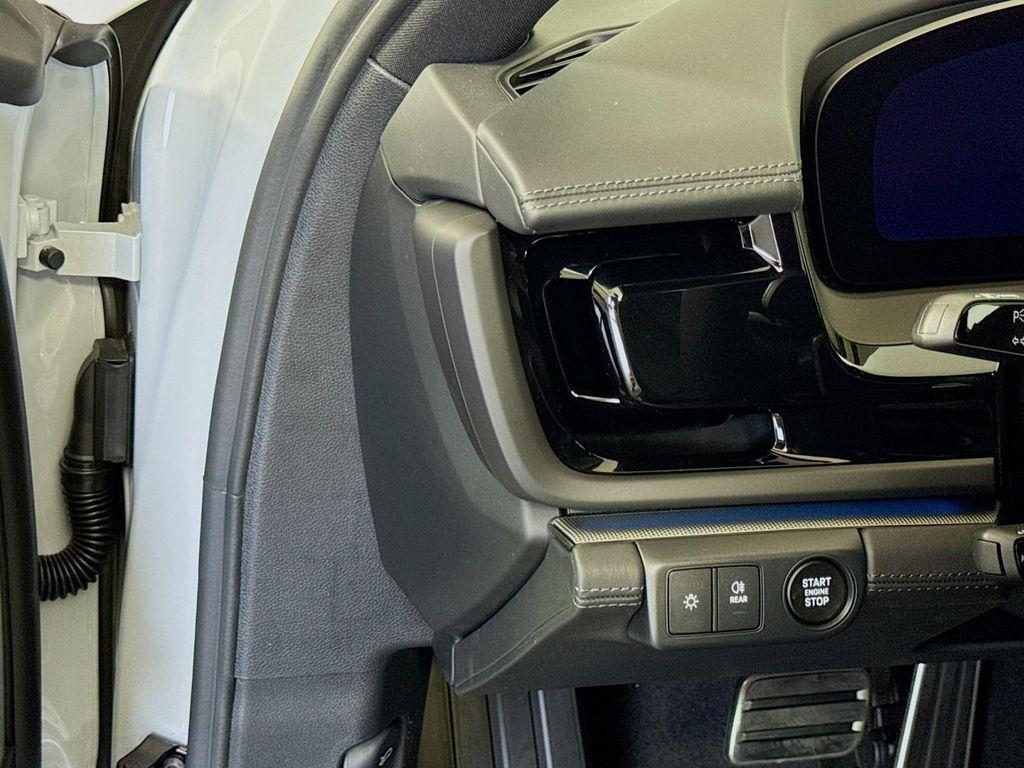 new 2025 Porsche Panamera car, priced at $129,345