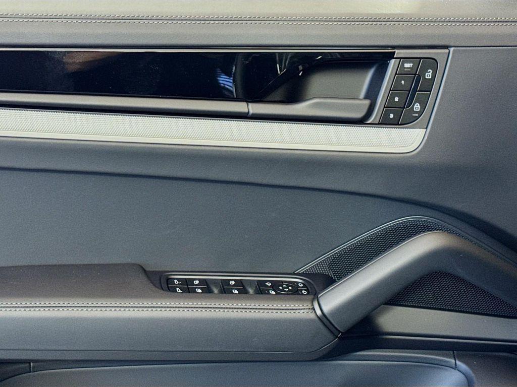 new 2025 Porsche Cayenne car, priced at $112,345