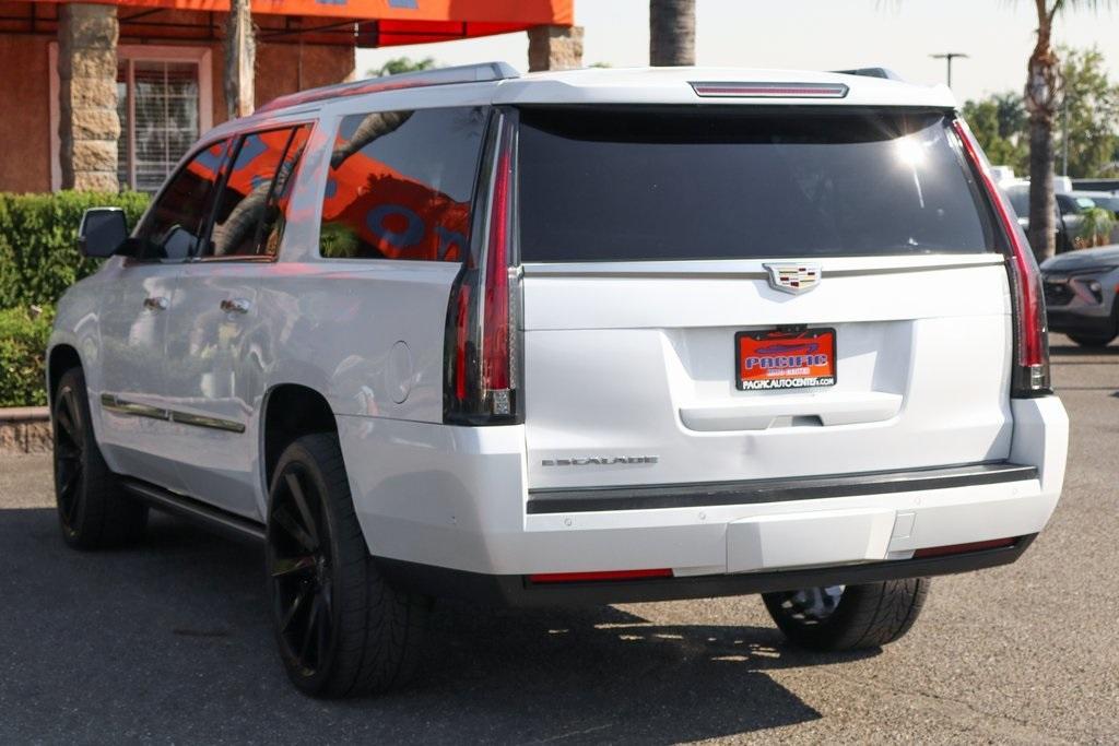 used 2019 Cadillac Escalade ESV car, priced at $40,995