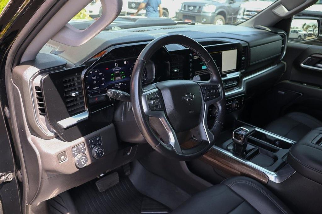 used 2022 Chevrolet Silverado 1500 car, priced at $52,995