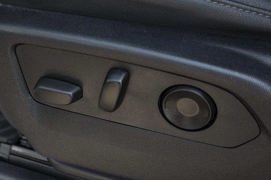 used 2022 Chevrolet Silverado 1500 car, priced at $52,995