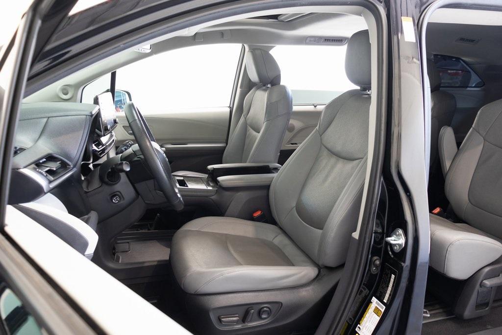 used 2024 Toyota Sienna car, priced at $48,995