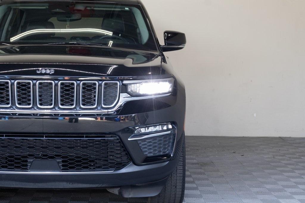 used 2022 Jeep Grand Cherokee car, priced at $23,995