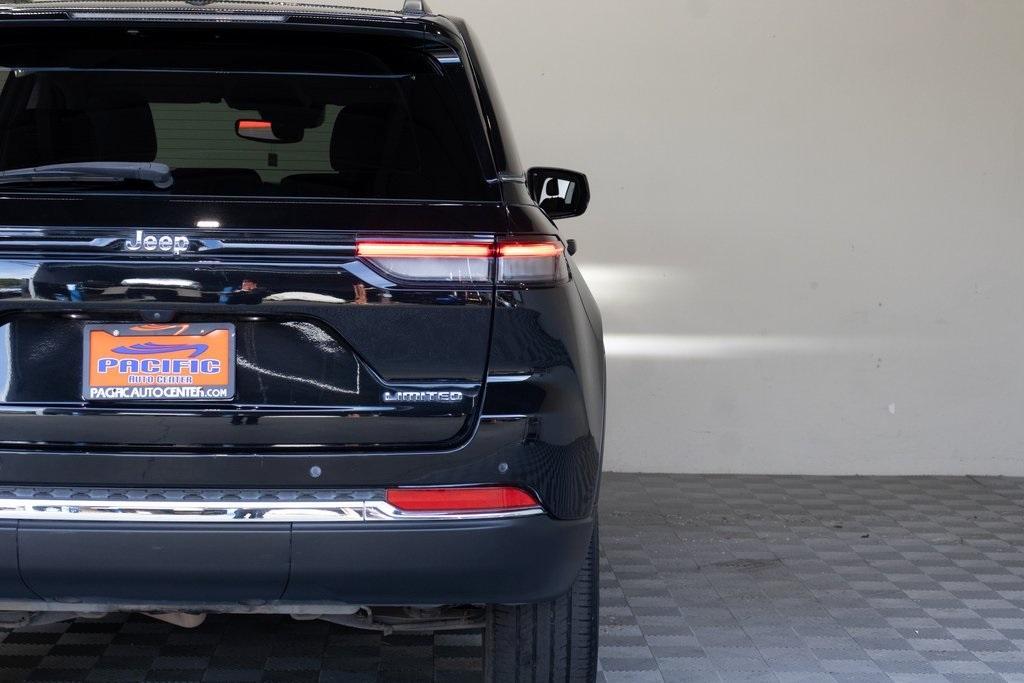 used 2022 Jeep Grand Cherokee car, priced at $23,995