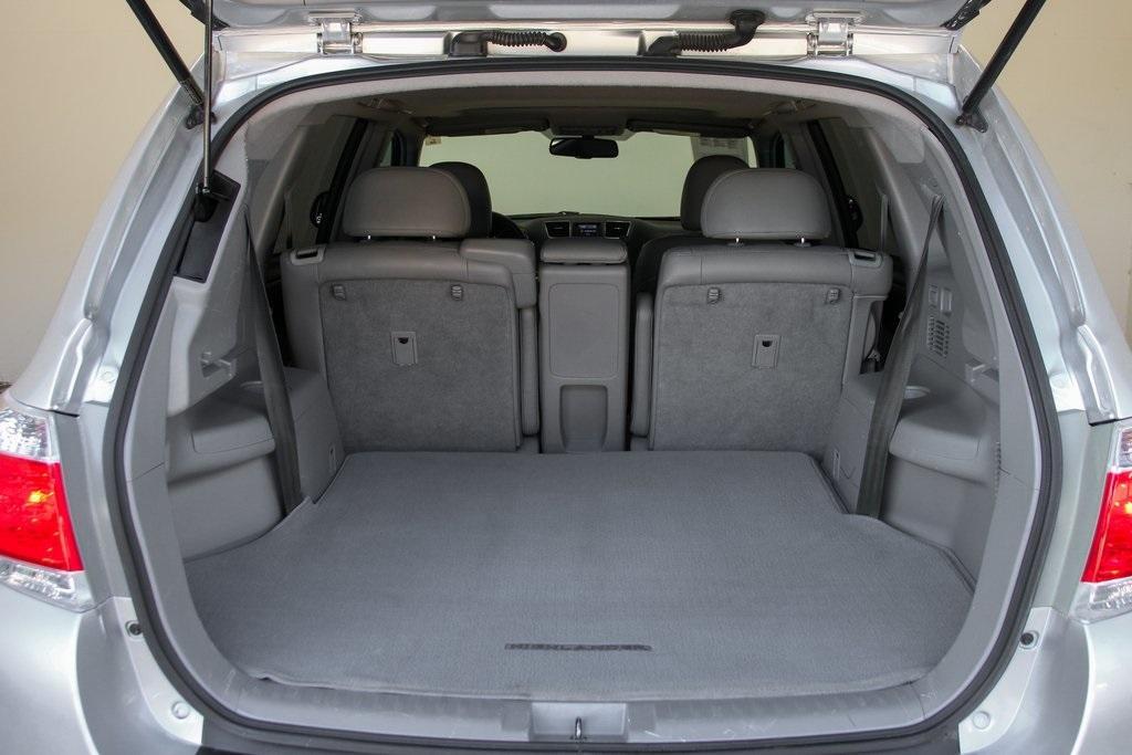 used 2013 Toyota Highlander car, priced at $16,995