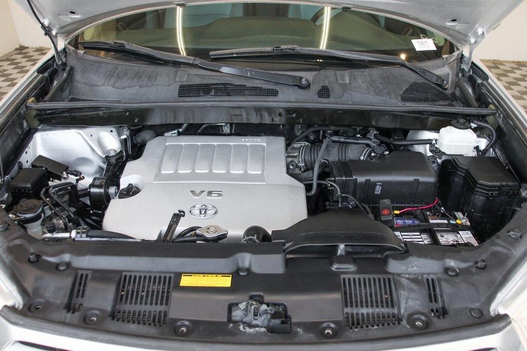 used 2013 Toyota Highlander car, priced at $16,995