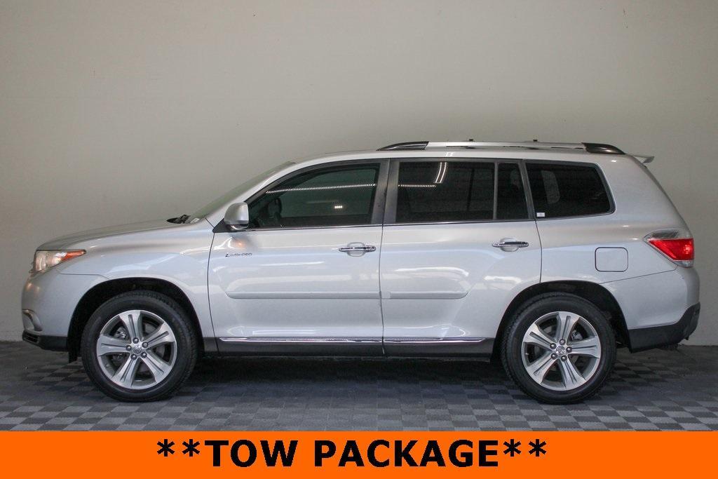 used 2013 Toyota Highlander car, priced at $16,995