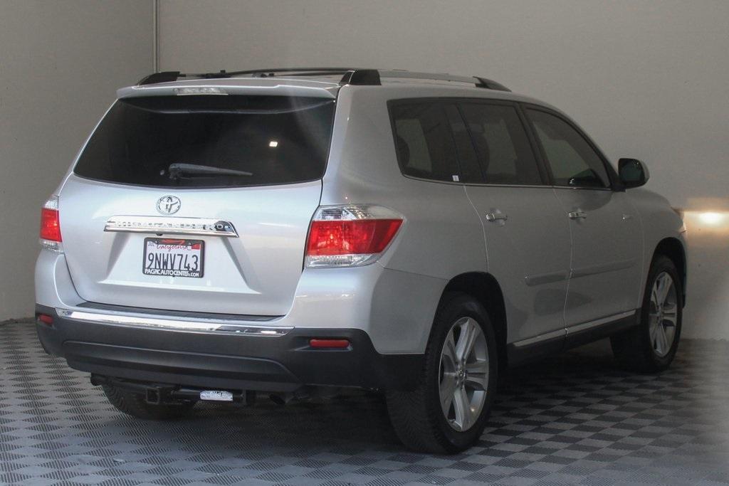 used 2013 Toyota Highlander car, priced at $16,995
