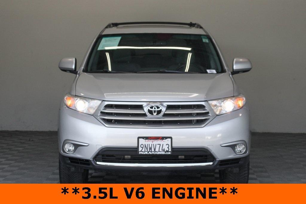 used 2013 Toyota Highlander car, priced at $16,995