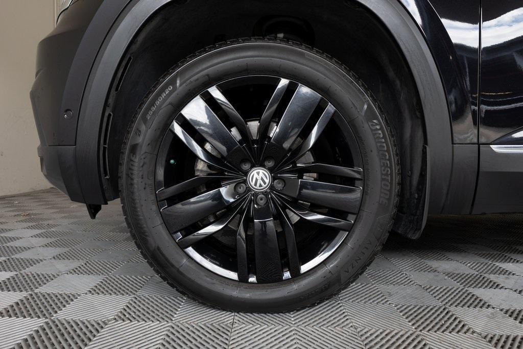 used 2018 Volkswagen Atlas car, priced at $19,995