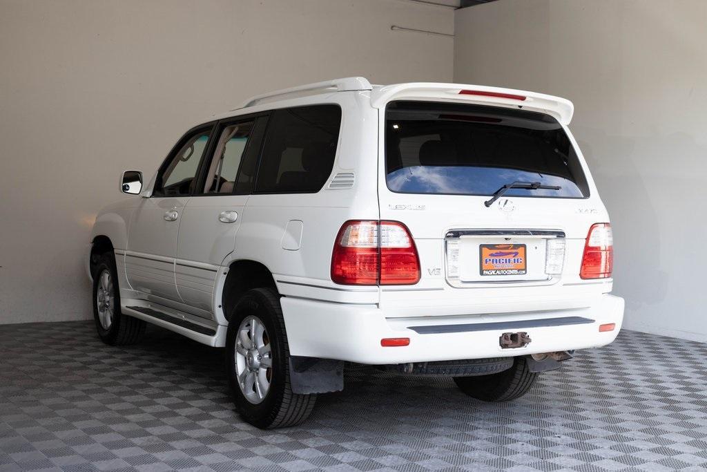 used 2005 Lexus LX 470 car, priced at $23,995