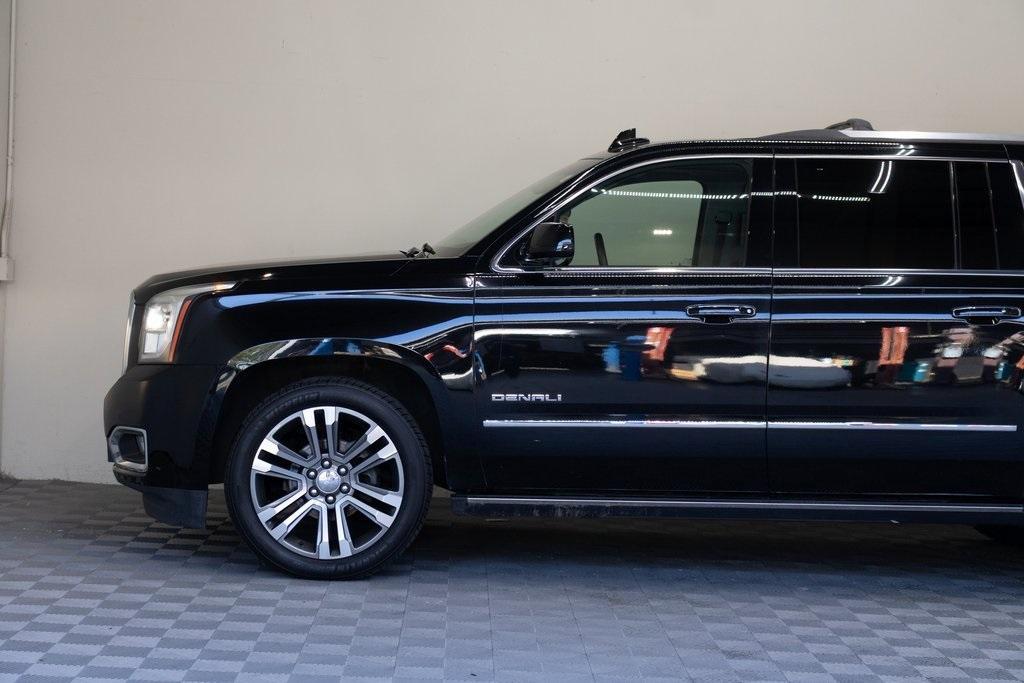 used 2018 GMC Yukon XL car