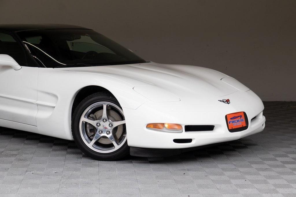 used 2004 Chevrolet Corvette car, priced at $19,995