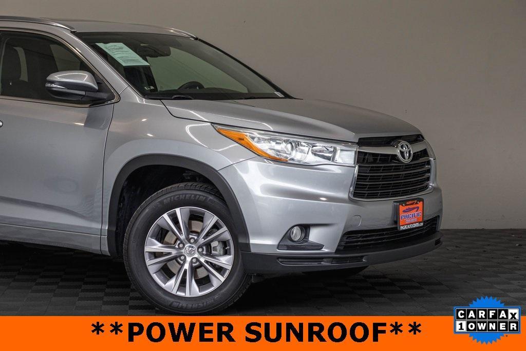 used 2015 Toyota Highlander car, priced at $19,995