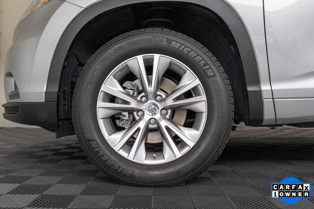 used 2015 Toyota Highlander car, priced at $19,995